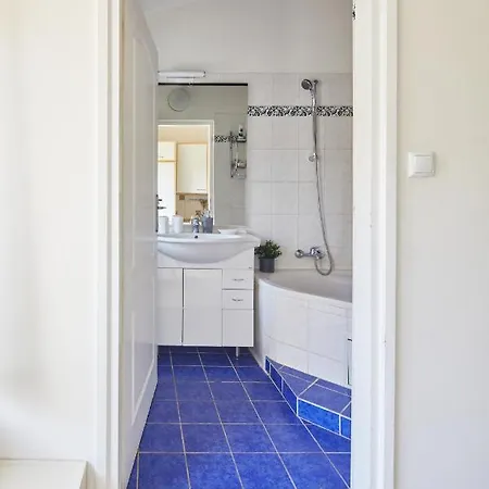 Days - Open-plan Duplex With Corner Bath And Netflix In Vinohrady شقة *