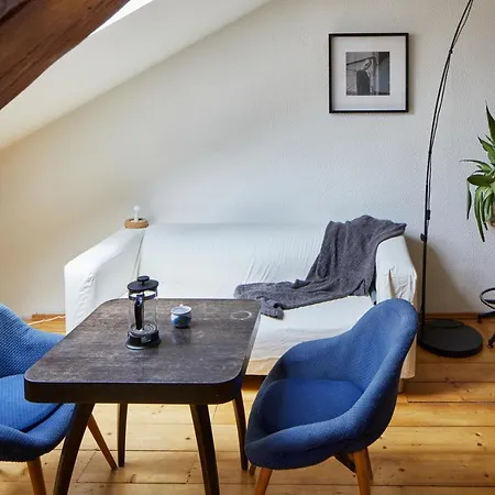Days - Sunlit Attic Loft In Vinohrady * Praga
