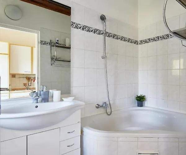 Apartament Days - Open-plan Duplex With Corner Bath And Netflix In Vinohrady Praga