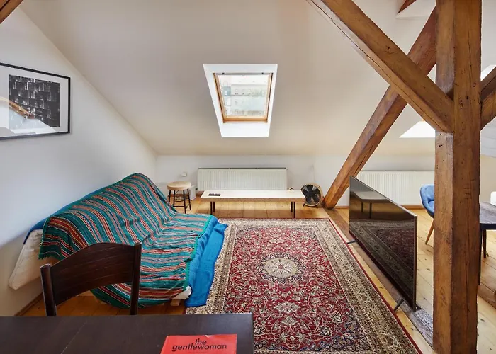 Days - Open-plan Duplex With Corner Bath And Netflix In Vinohrady * Praga