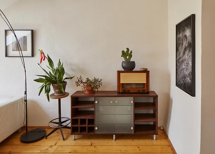 Days - Open-plan Duplex With Corner Bath And Netflix In Vinohrady *